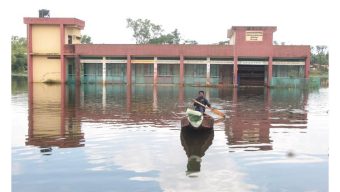 বন্যায় সিলেটের প্রায় পাঁচশ’ শিক্ষাপ্রতিষ্ঠানে পাঠদান বন্ধ